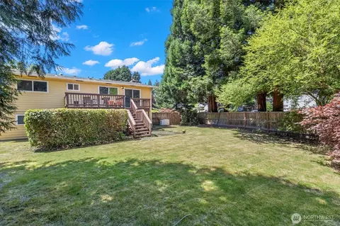 Exterior - 14906 110th Ave NE, Bothell, WA 98011 photo 6 of 7