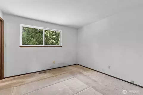 Bedroom - 14906 110th Ave NE, Bothell, WA 98011 photo 1 of 7