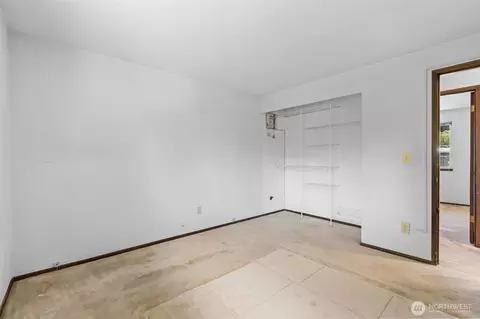 Bedroom - 14906 110th Ave NE, Bothell, WA 98011 photo 2 of 7