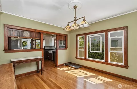 Dining - 2605 21st St, Everett, WA 98201 photo 1 of 2