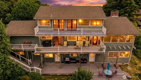 21030 7th Ave S, Des Moines, WA 98198
