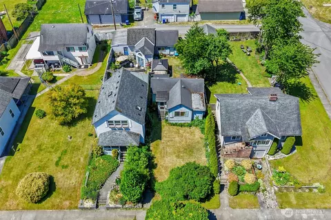 View/Area - 2512 Cedar St, Everett, WA 98201 photo 3 of 10