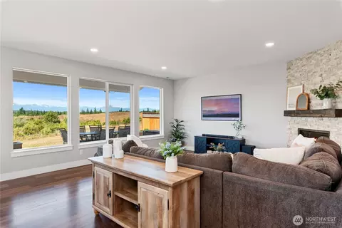 Living - 381 E Benson Ridge Rd, Grapeview, WA 98546 photo 2 of 3