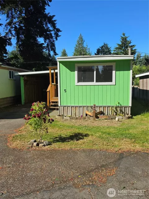 290 St Granat #5, Port Orchard, WA 98366