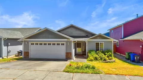 1379 NE Big Berry Loop, Oak Harbor, WA 98277