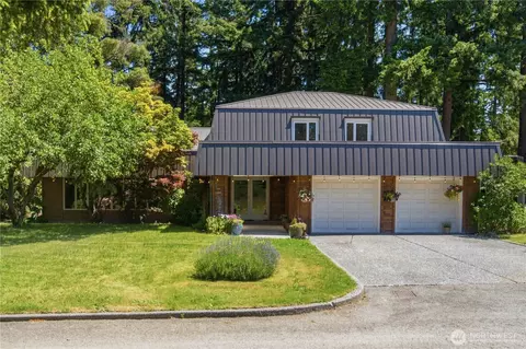 3050 SE Mullenix Rd, Port Orchard, WA 98367