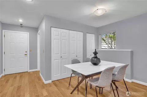 605 5th St #B102, Kirkland, WA 98033