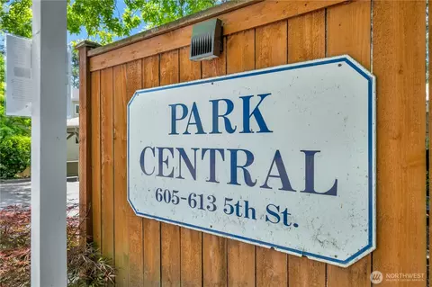 605 5th St #B102, Kirkland, WA 98033