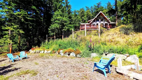 Exterior - 227 Bromley Dr, Eastsound, WA 98245 photo 3 of 4