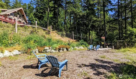 Exterior - 227 Bromley Dr, Eastsound, WA 98245 photo 4 of 4