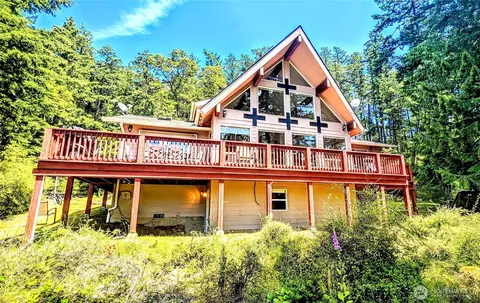 Exterior - 227 Bromley Dr, Eastsound, WA 98245 photo 1 of 4
