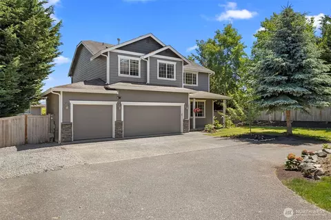 7304 284th St NW, Stanwood, WA 98292