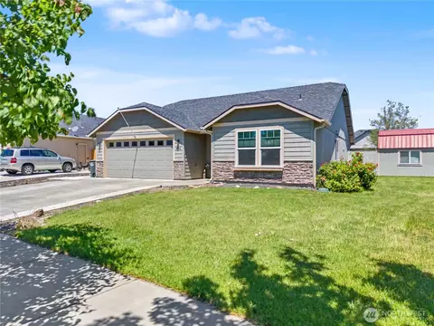433 S Trillium Way, Moses Lake, WA 98837