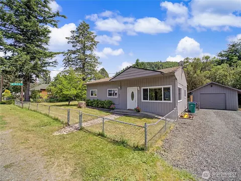 Exterior - 35314 312th Way SE, Enumclaw, WA 98022 photo 2 of 10