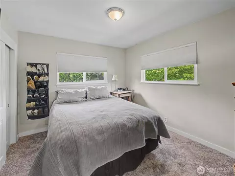 Bedroom - 35314 312th Way SE, Enumclaw, WA 98022 photo 2 of 2