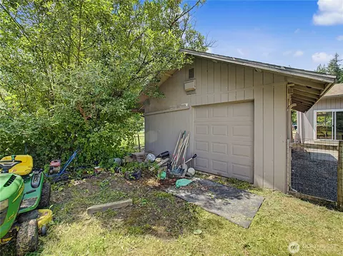 Exterior - 35314 312th Way SE, Enumclaw, WA 98022 photo 7 of 10