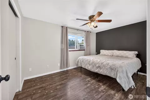 Bedroom - 405 Johnson St, Enumclaw, WA 98022 photo 2 of 3