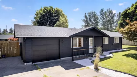 Exterior - 405 Johnson St, Enumclaw, WA 98022 photo 2 of 5