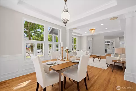 Dining - 18720 33rd Ave SE, Bothell, WA 98012 photo 1 of 2