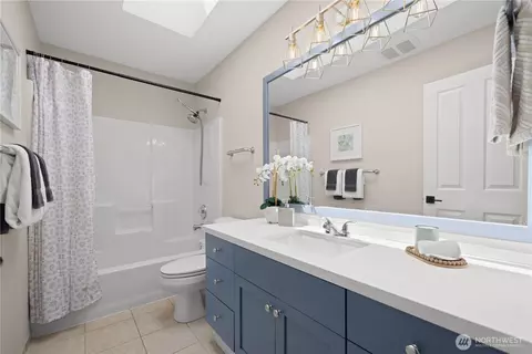 Bath - 18720 33rd Ave SE, Bothell, WA 98012 photo 5 of 5