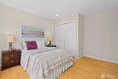 Bedroom - 18720 33rd Ave SE, Bothell, WA 98012 photo 8 of 8