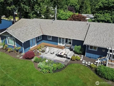 8435 NE 147th Pl, Kenmore, WA 98028