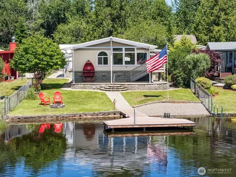 70 SE Crescent Dr, Shelton, WA 98584