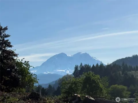 215 Mineral Rd N, Mineral, WA 98355