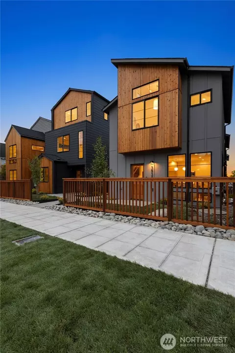 3938 S Angeline St, Seattle, WA 98118