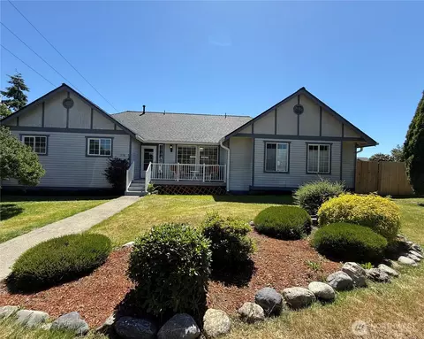 3110 13th St, Everett, WA 98201