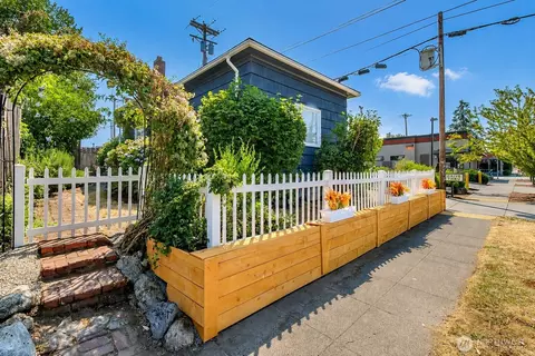 611 N Junett St N, Tacoma, WA 98406