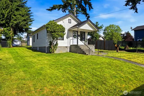 Exterior - 1608 Cedar St, Everett, WA 98201 photo 1 of 8