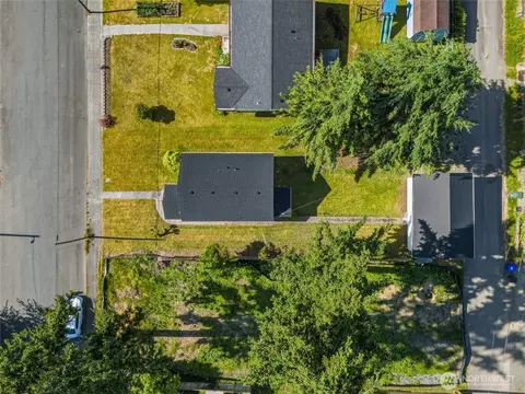 View/Area - 1608 Cedar St, Everett, WA 98201 photo 1 of 5