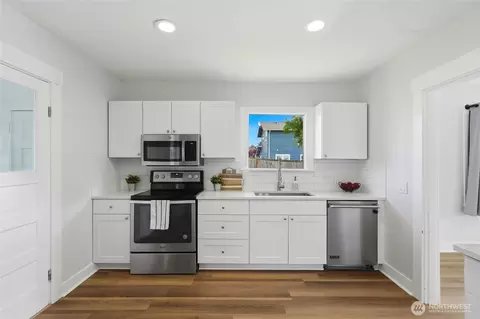 Kitchen - 1608 Cedar St, Everett, WA 98201 photo 1 of 5