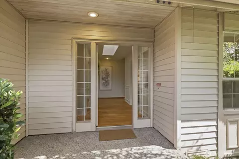 Entry Way - 1419 243rd Pl SE, Bothell, WA 98021 photo 1 of 3