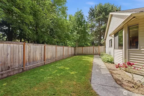 Exterior - 1419 243rd Pl SE, Bothell, WA 98021 photo 7 of 7