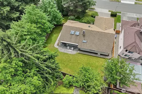 View/Area - 1419 243rd Pl SE, Bothell, WA 98021 photo 2 of 4
