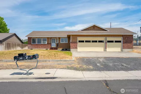 1539 S Bailey, Moses Lake, WA 98837