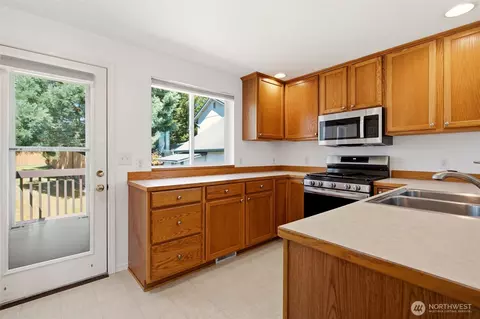 7624 E Casino Rd, Everett, WA 98203 photo 9
