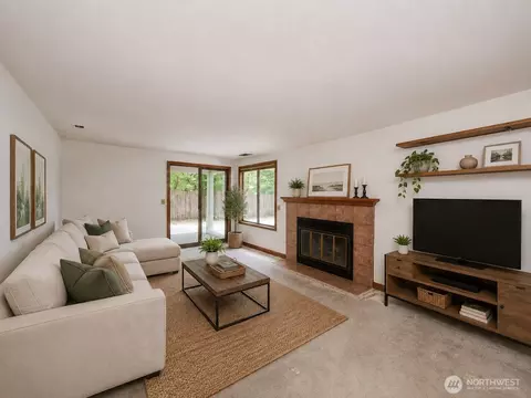 Living - 10820 NE 183rd Ct, Bothell, WA 98011 photo 4 of 5