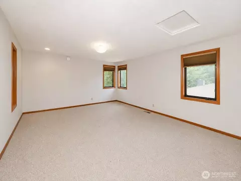 Bedroom - 10820 NE 183rd Ct, Bothell, WA 98011 photo 2 of 10