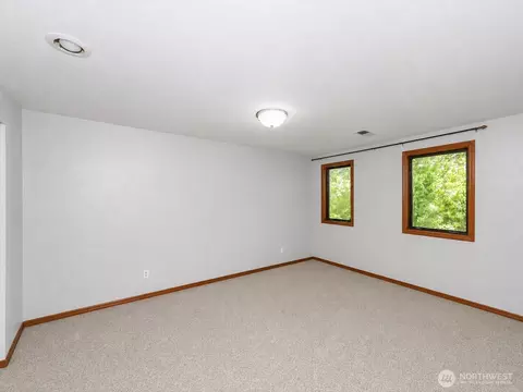Bedroom - 10820 NE 183rd Ct, Bothell, WA 98011 photo 10 of 10