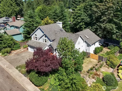 View/Area - 10820 NE 183rd Ct, Bothell, WA 98011 photo 3 of 4