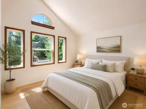 Bedroom - 10820 NE 183rd Ct, Bothell, WA 98011 photo 6 of 10