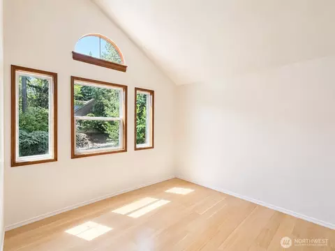 Bedroom - 10820 NE 183rd Ct, Bothell, WA 98011 photo 7 of 10
