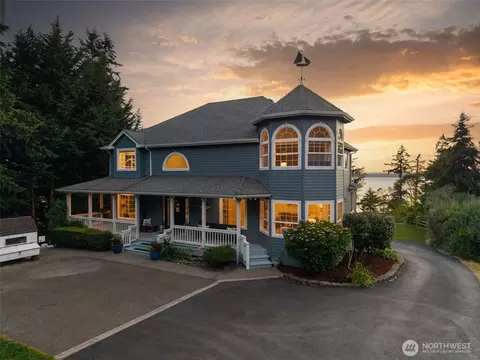 768 6th Ave, Fox Island, WA 98333