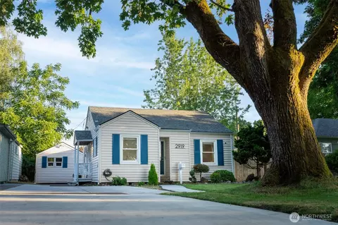 2919 Louisiana St, Longview, WA 98632