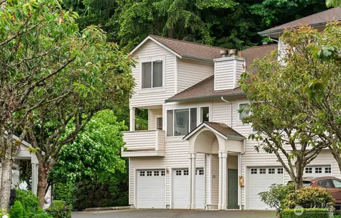 8828 238th St SW #D1, Edmonds, WA 98026