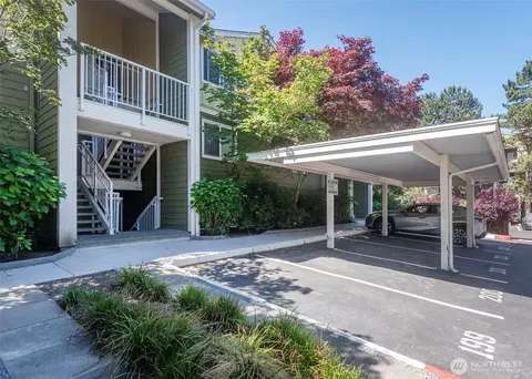 300 N 130th #4104, Seattle, WA 98133