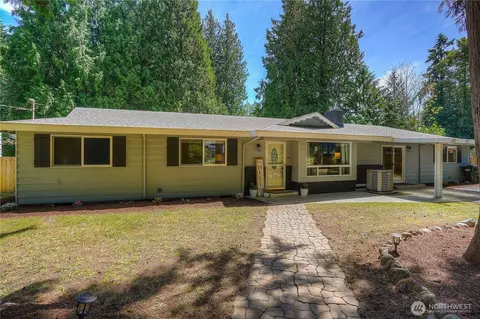 12015 59th Ave E, Puyallup, WA 98373